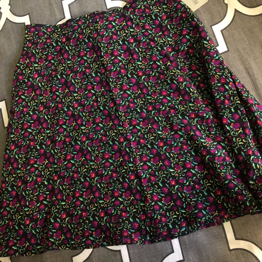 Amanda Smith• Petites Skirt